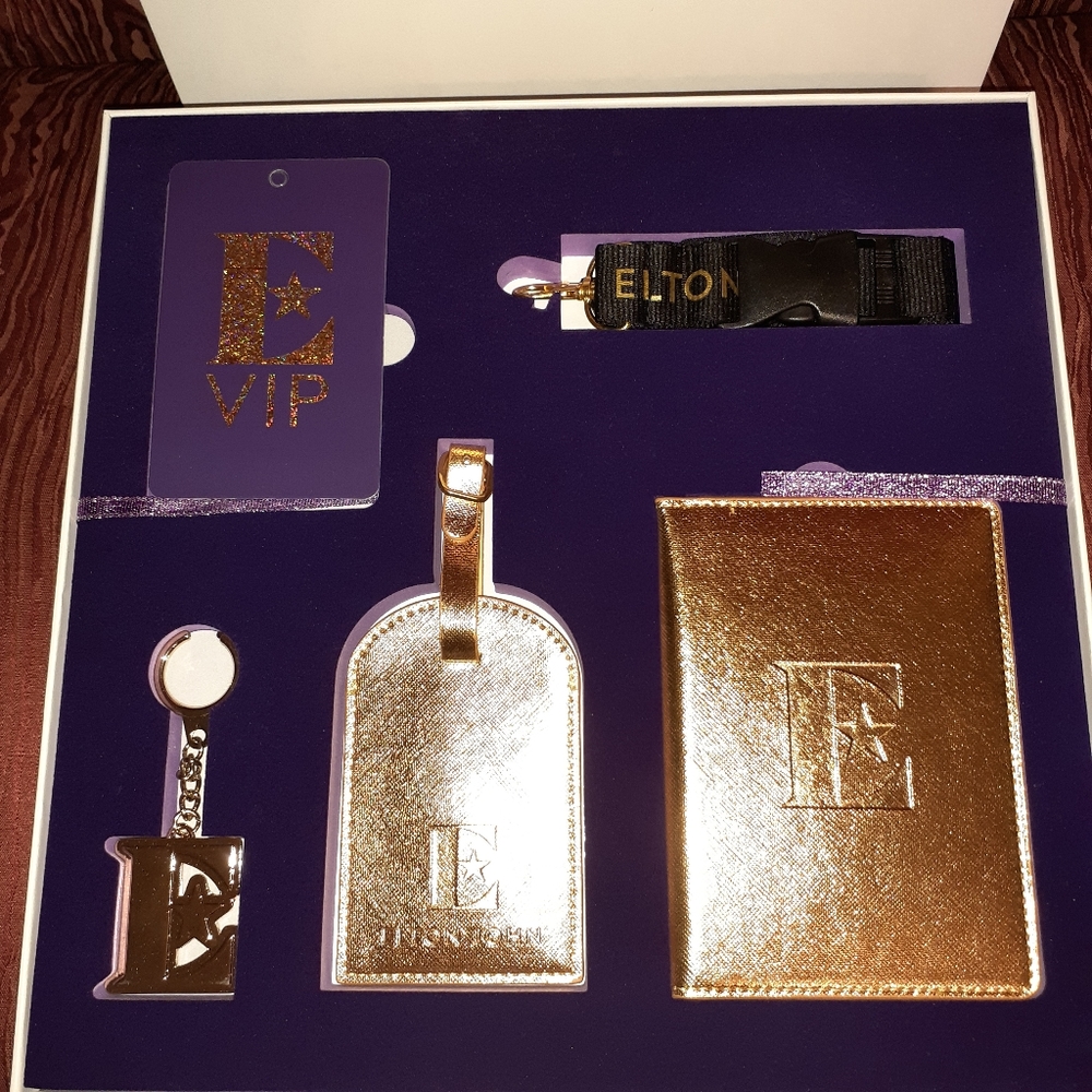 ELTON JOHN VIP FAREWELL YELLOW BRICK ROAD ROCKETMAN TOUR LIMITED EDITION